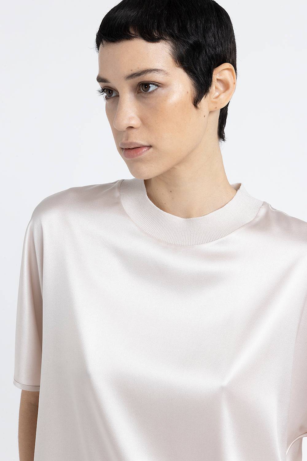 Peserico T-shirt girocollo in raso di seta Fino Al -60%