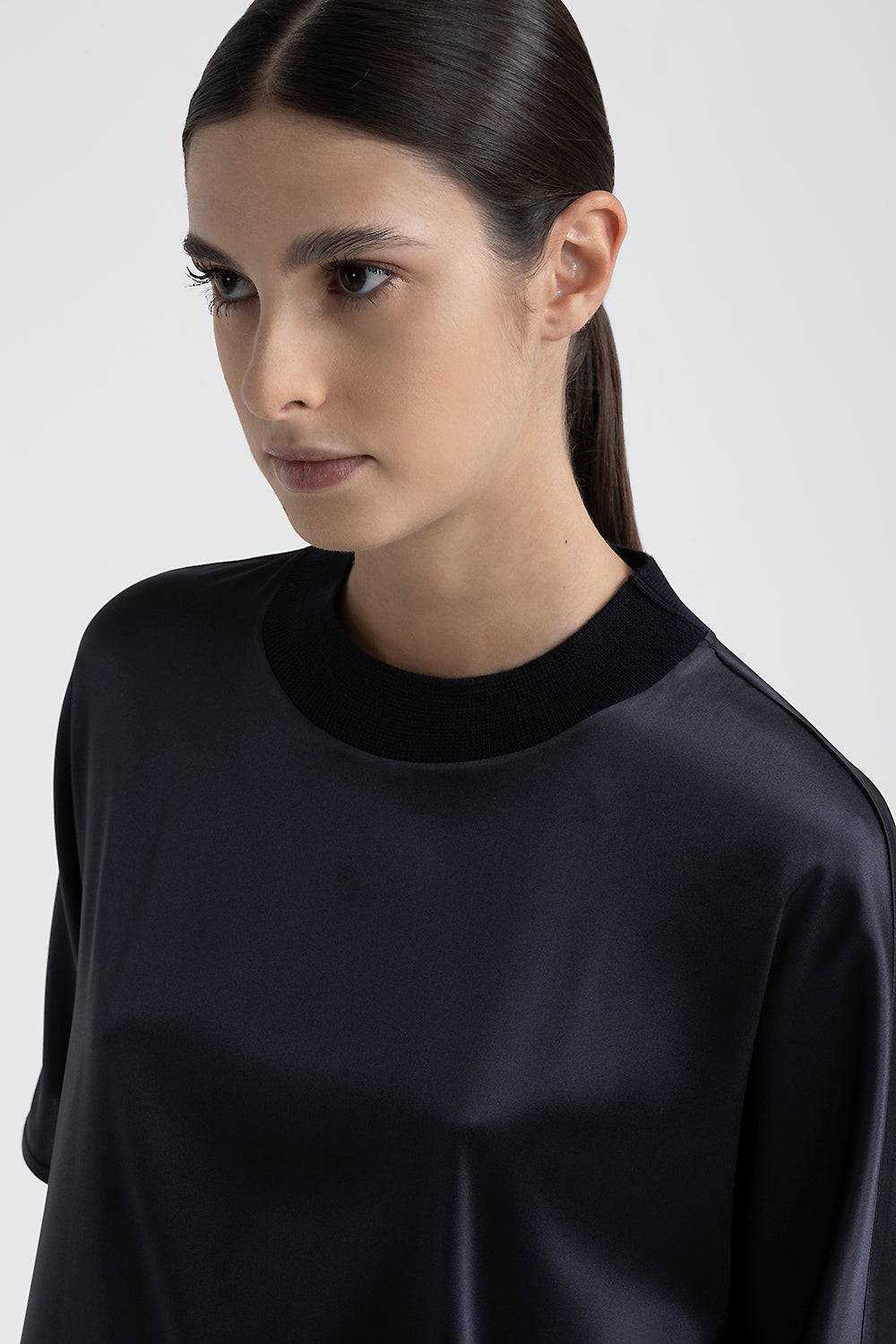 Peserico T-shirt girocollo in raso di seta Shopping Online