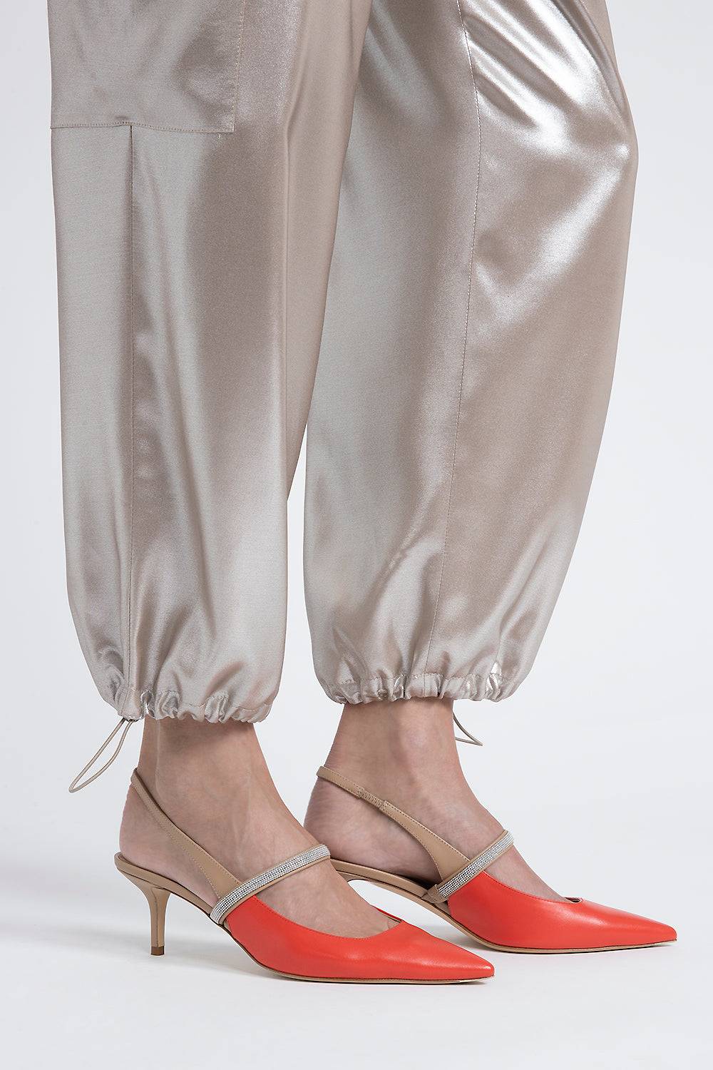 Peserico Pantalone baggy in fluido twill di viscosa laminato argento Sottocosto