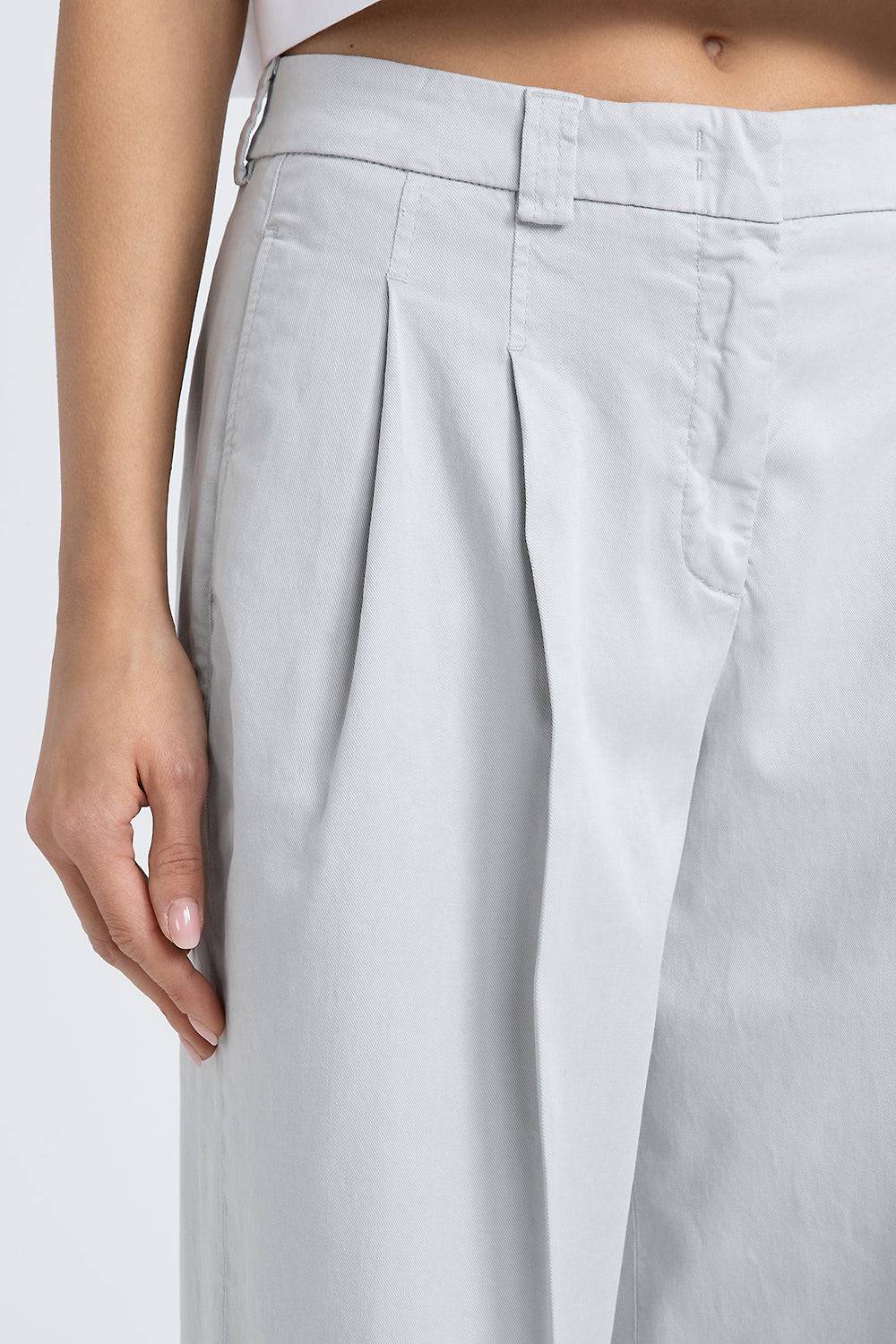 Peserico Pantalone con pieghe in gabardina di cotone seta e tencel Qualità