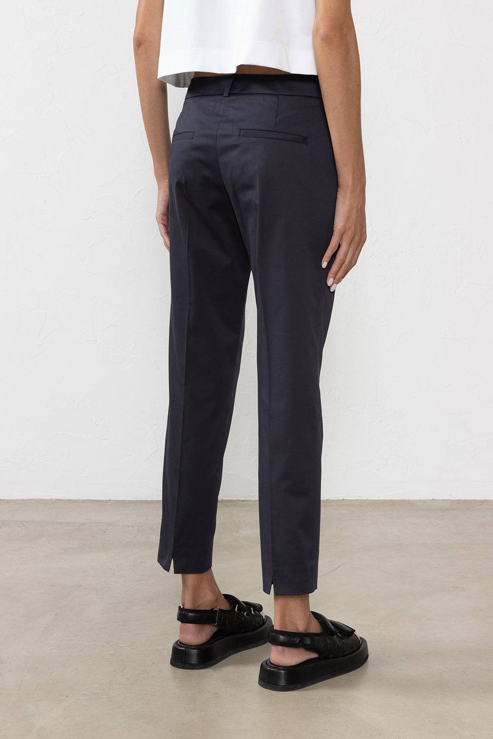 Peserico Pantalone in raso leggero di cotone Soddisfazione Garantita