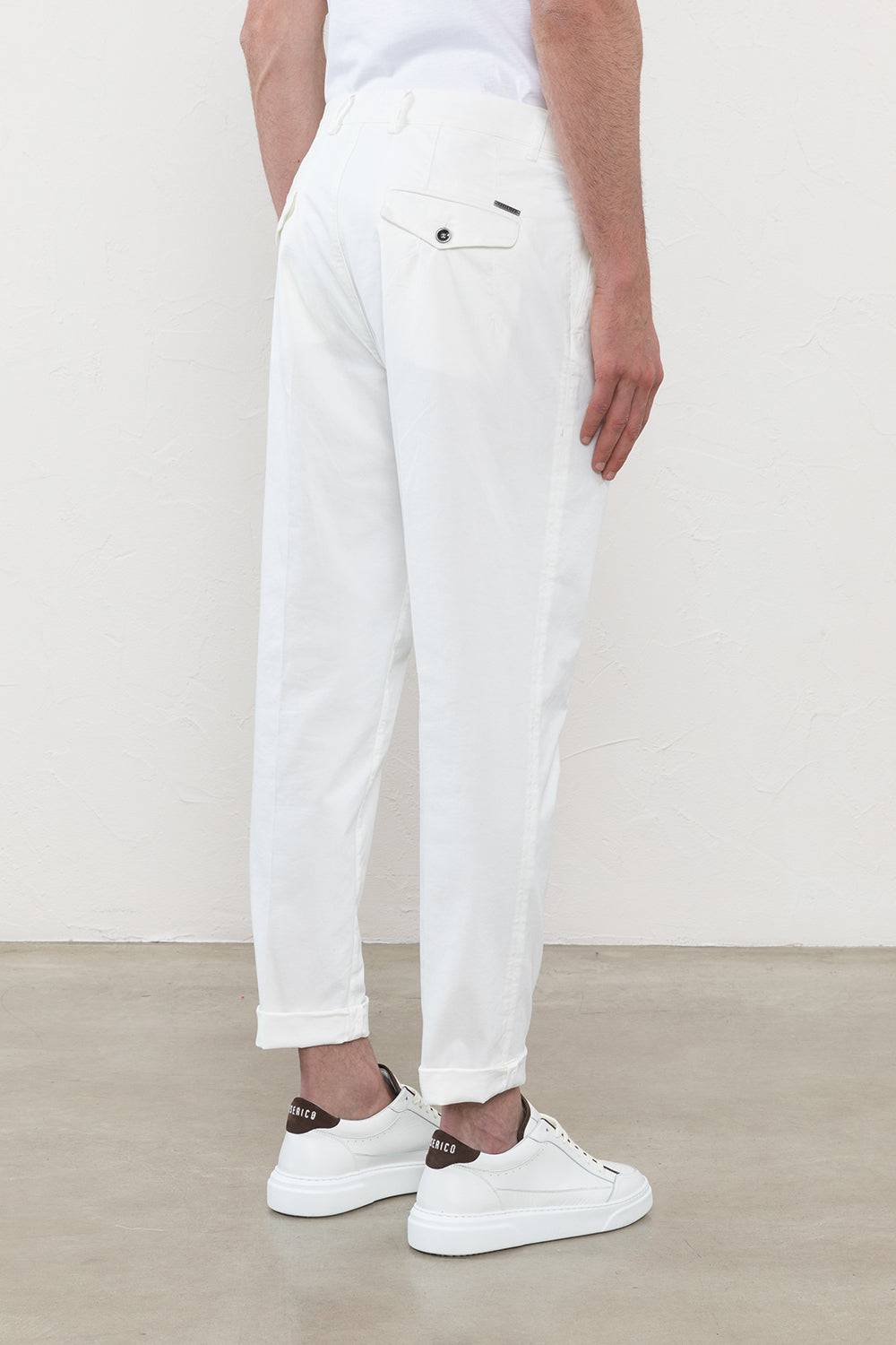 Peserico Pantalone chino in gabardina di cotone stretch Offerta Giorno del Papà