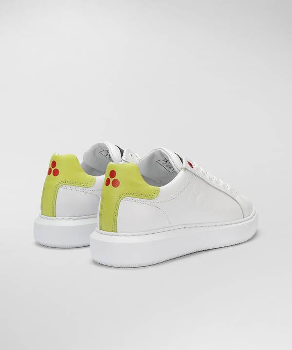 Peuterey Sneaker in pelle con logo goffrato 2025
