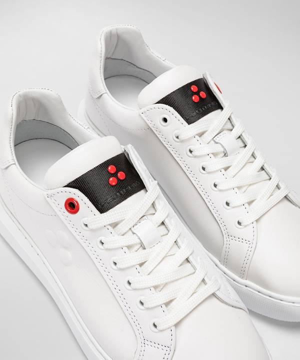 Peuterey Sneaker in pelle con logo goffrato 2025
