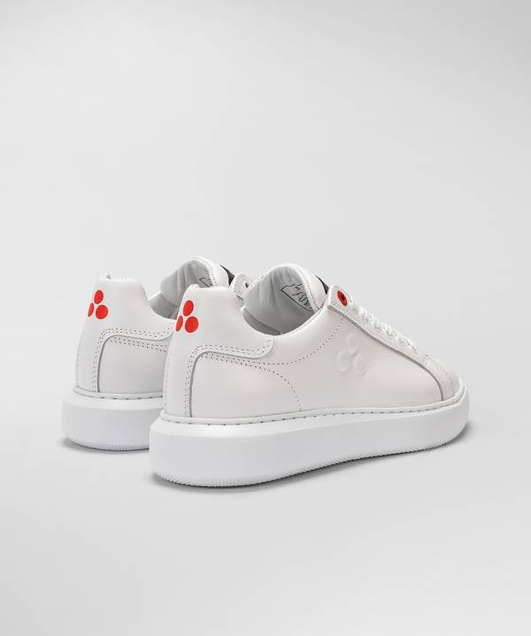 Peuterey Sneaker in pelle con logo goffrato 2025