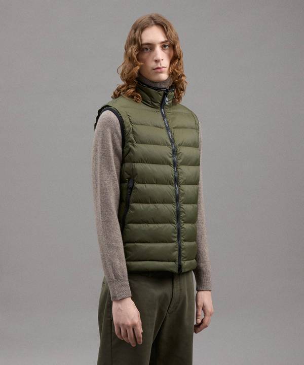 Peuterey Gilet Superleggero In Nylon Riciclato In Saldo