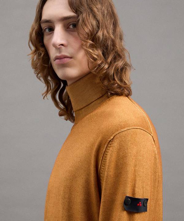 Peuterey Maglia Collo Alto In Pura Lana Acquista Ora