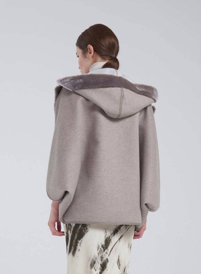 Lorena Antoniazzi CAPPOTTO IN MONTONE Novità