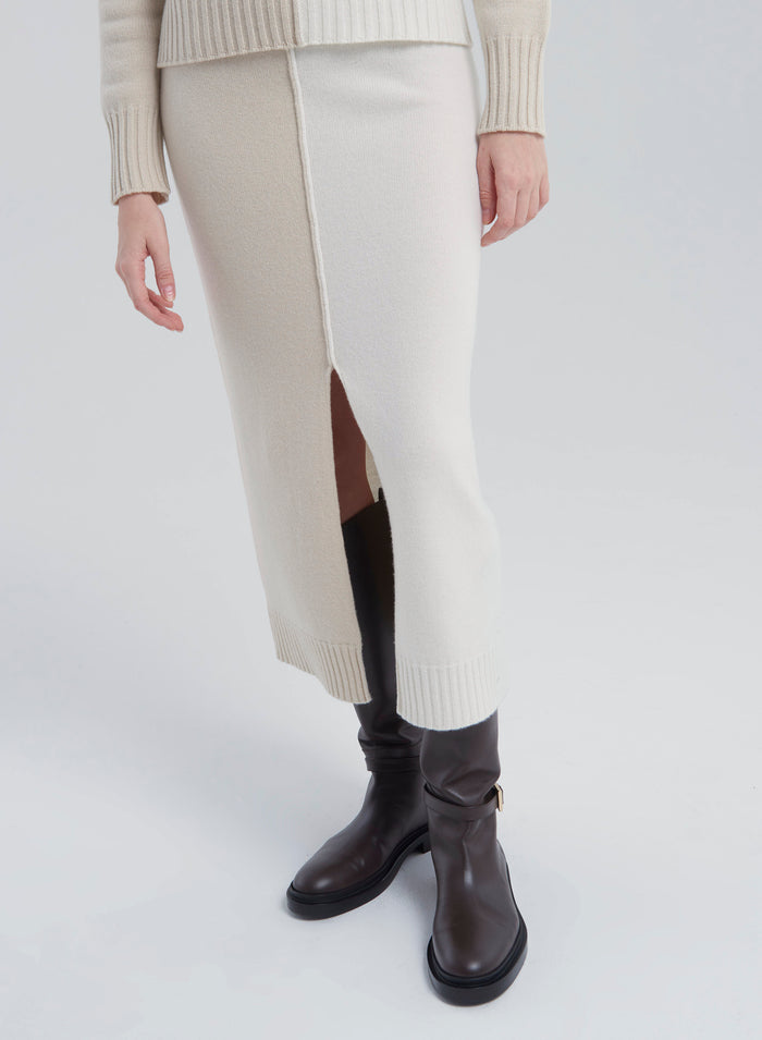 Lorena Antoniazzi GONNA MIDI IN MAGLIA Offerte