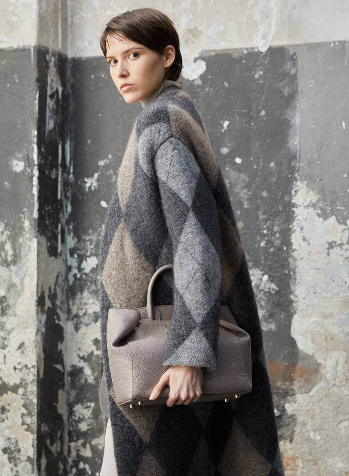 Lorena Antoniazzi BORSA A TRACOLLA IN PELLE Sconto