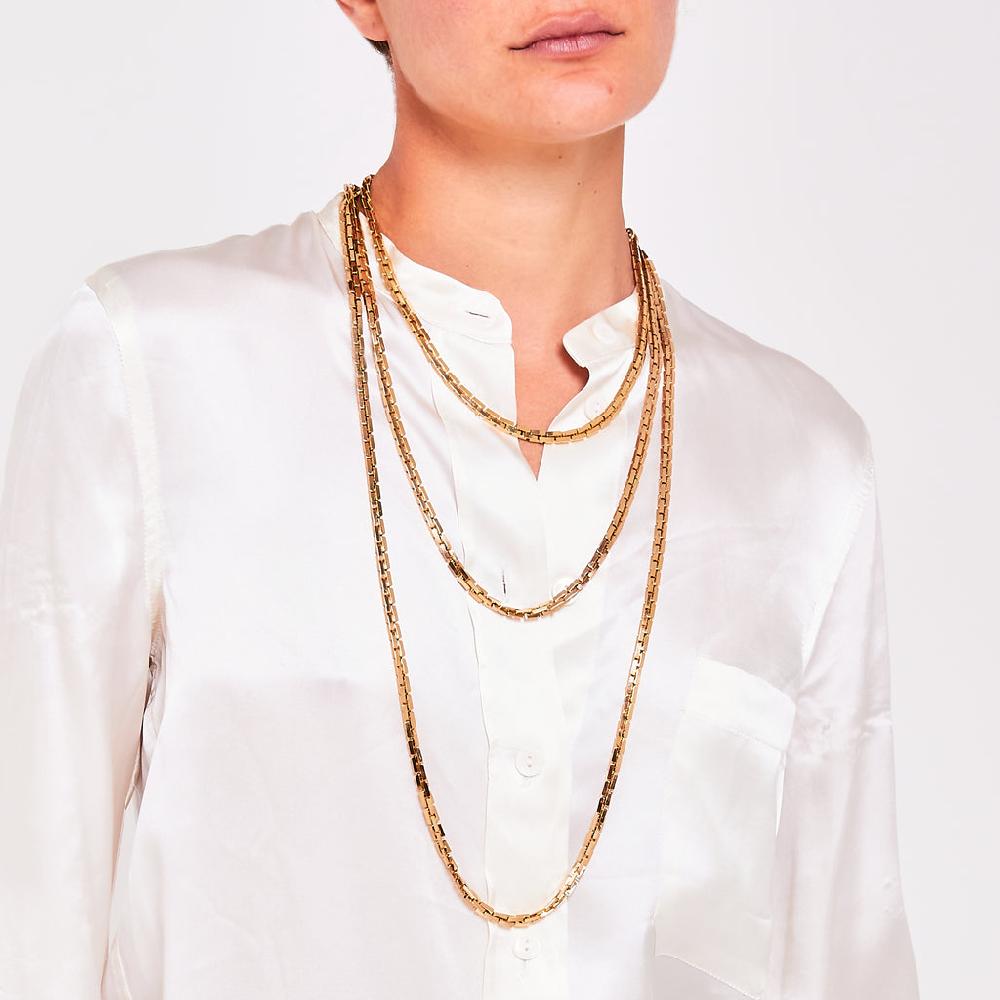 Silvia Gnecchi Manhattan necklace Convenienza