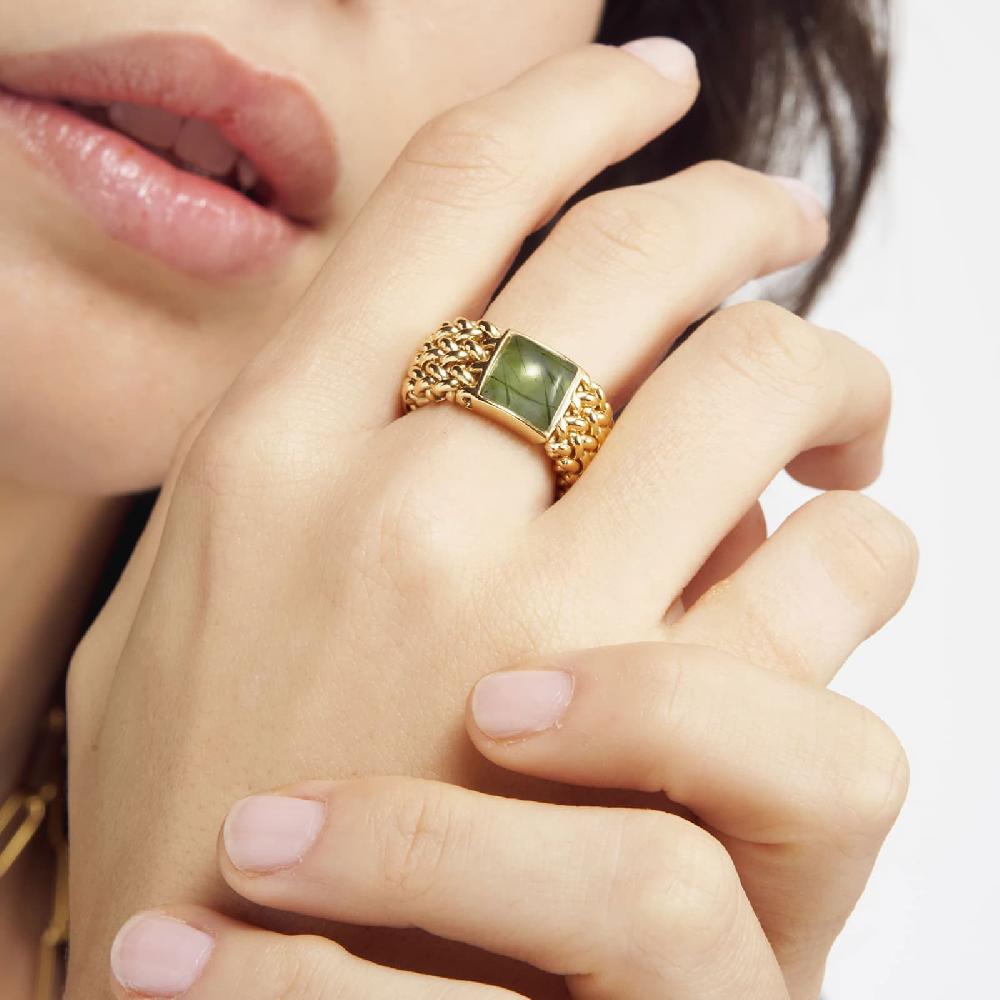 Unoaerre Anello in argento dorato con pietra Peridot Verde | UNOAERRE Gioielli Consegna Veloce