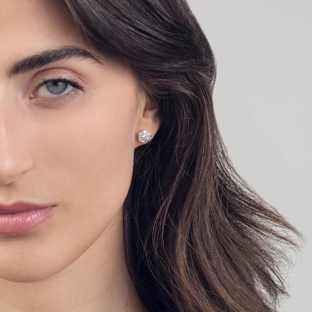 Unoaerre Orecchini in argento con fiori pavé | UNOAERRE Gioielli Italia