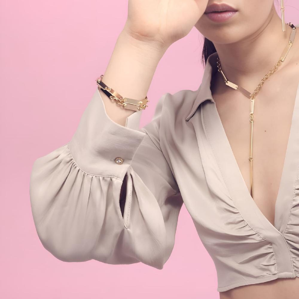 Unoaerre Bracciale catena dorata | UNOAERRE Gioielli Presa