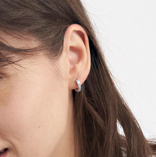 Unoaerre Orecchini in argento con zirconia cubica azzurro | UNOAERRE Gioielli Saldi