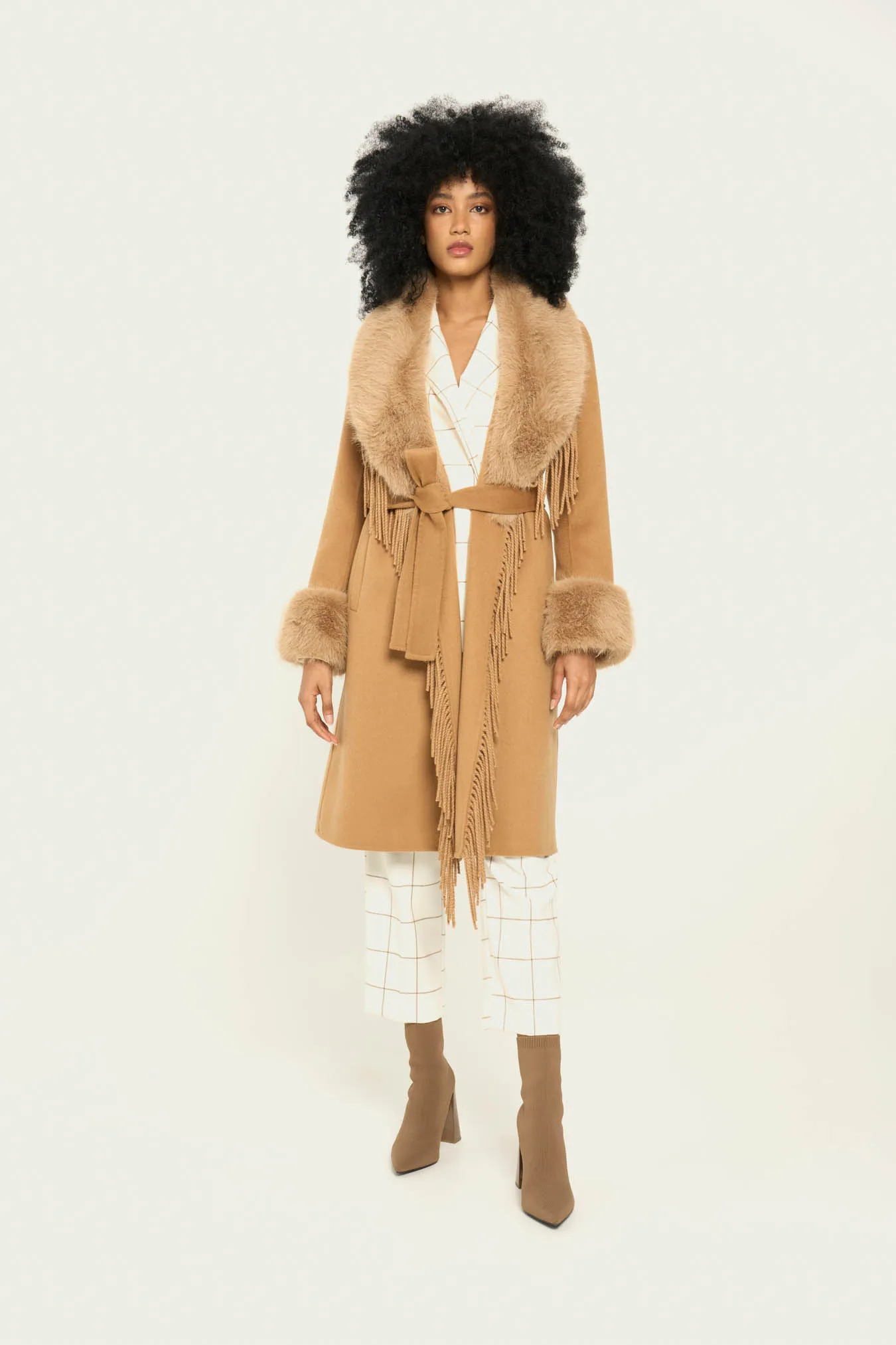 Vicario cinque Cappotto vestaglia lana ed ecopelliccia Cloe Prezzo Ridotto