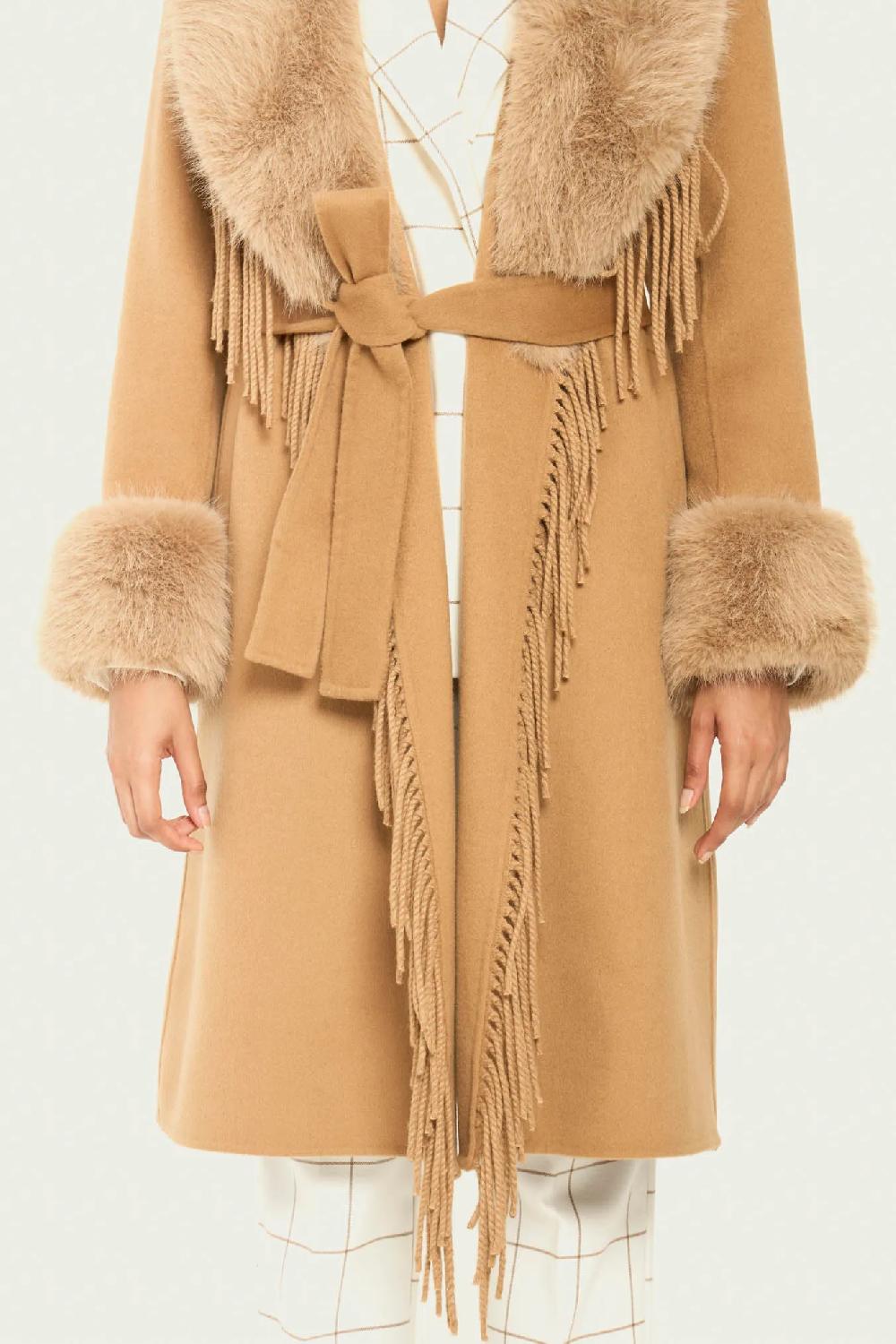 Vicario cinque Cappotto vestaglia lana ed ecopelliccia Cloe Prezzo Ridotto