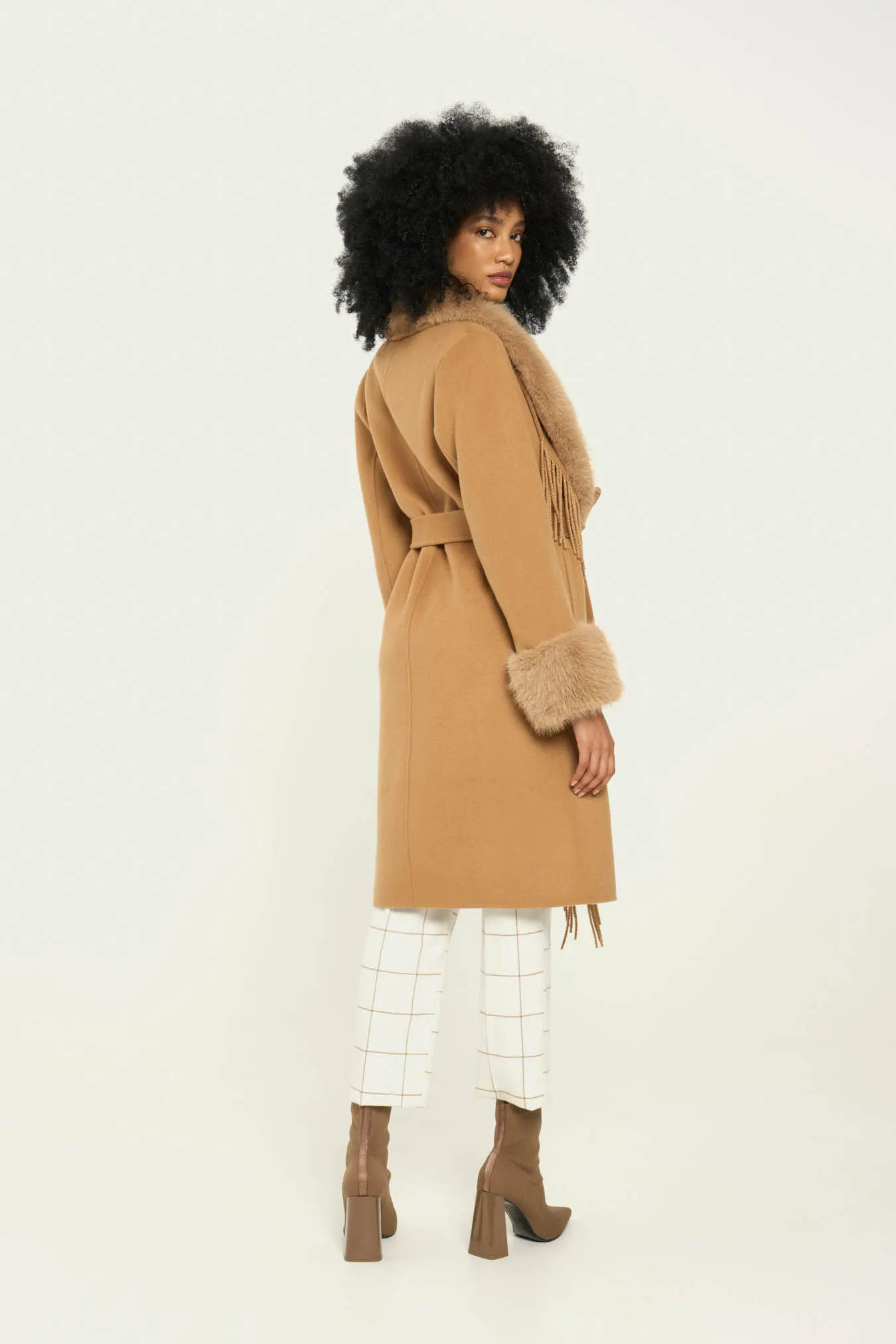 Vicario cinque Cappotto vestaglia lana ed ecopelliccia Cloe Prezzo Ridotto