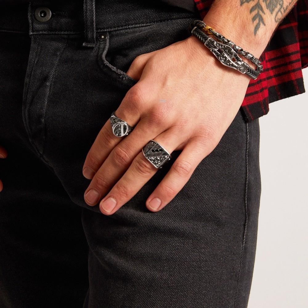 Zancan Anello Zancan in argento con pietre nere Novità