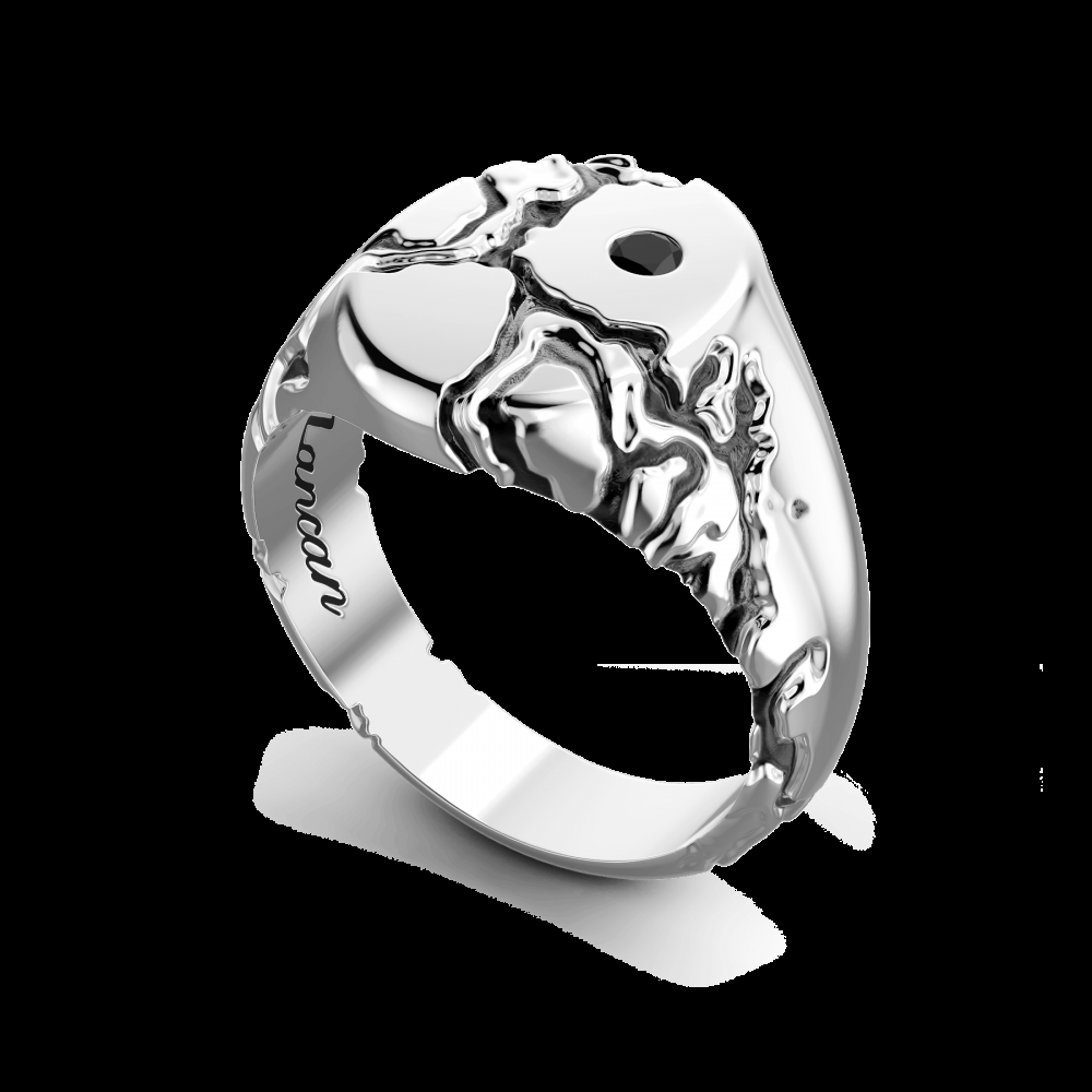 Zancan Anello chevalier Zancan in argento con pietra nera Duty-free